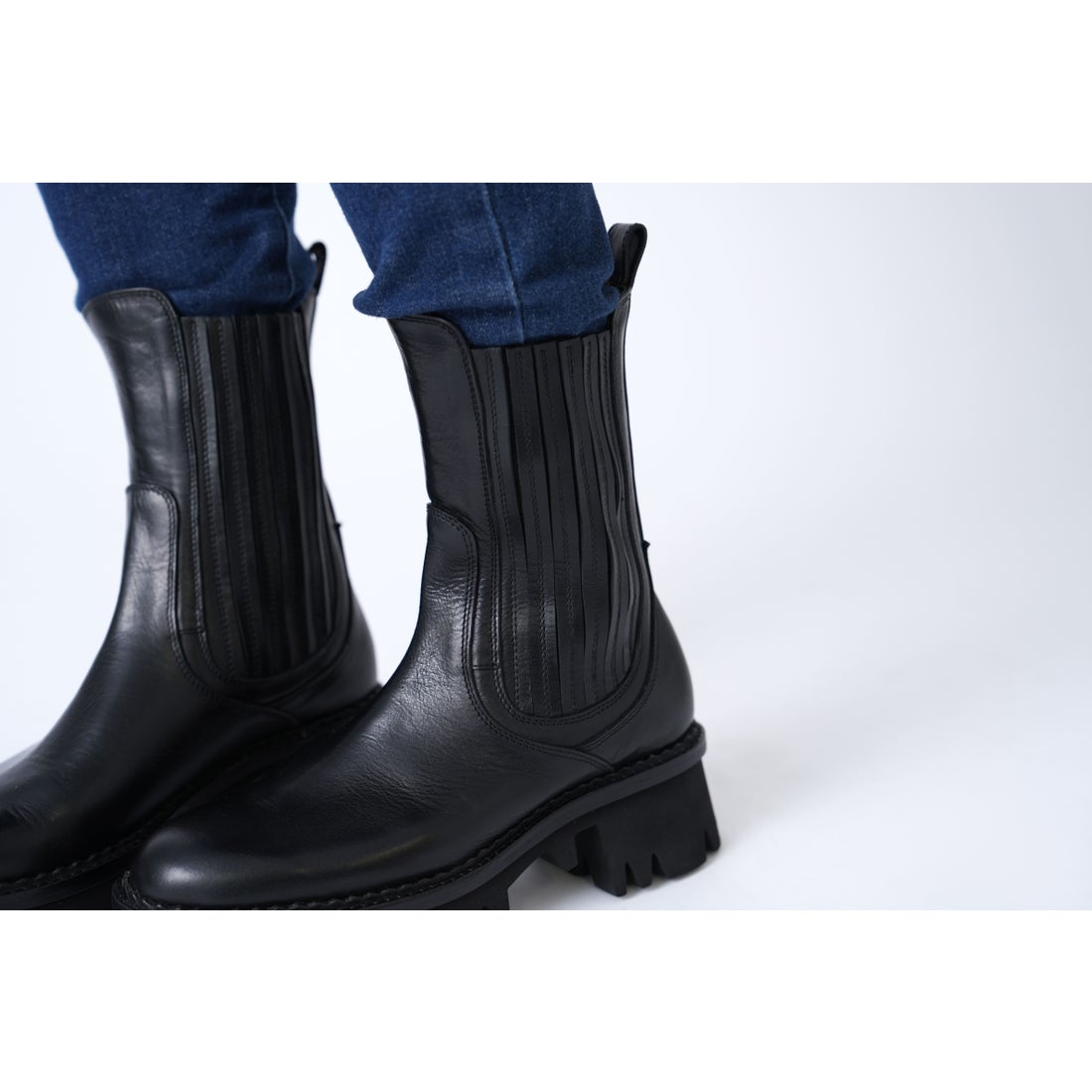 サヤ SAYA 5.5cm本革ラウンドトウ厚底チェルシーブーツ （ブラウン