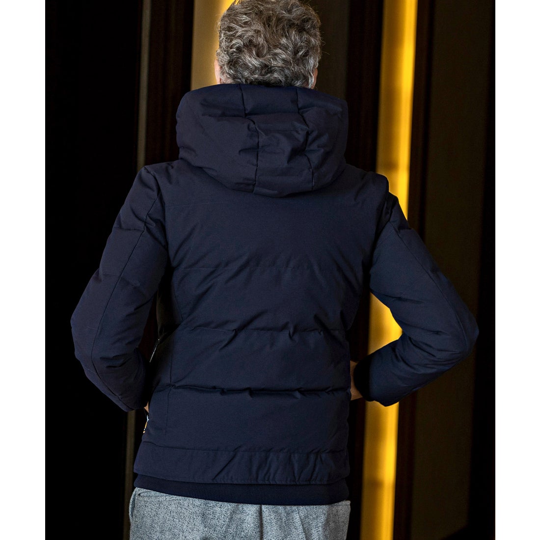 AKM Contemporary スタンドネック レイヤード ダウンジャケット(保温性