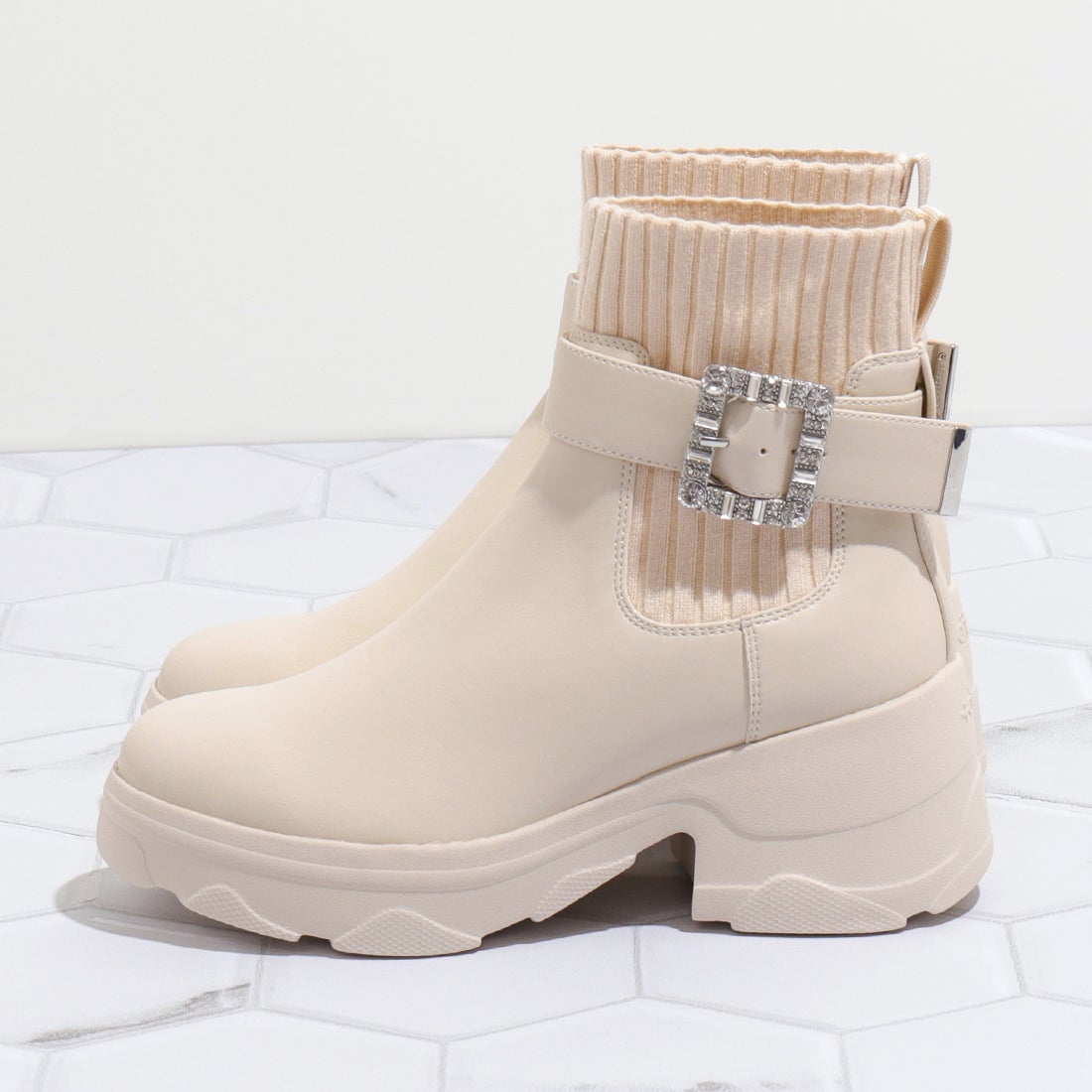 プラスダイアナ ＋diana 【撥水加工】クリスタルバックルショート