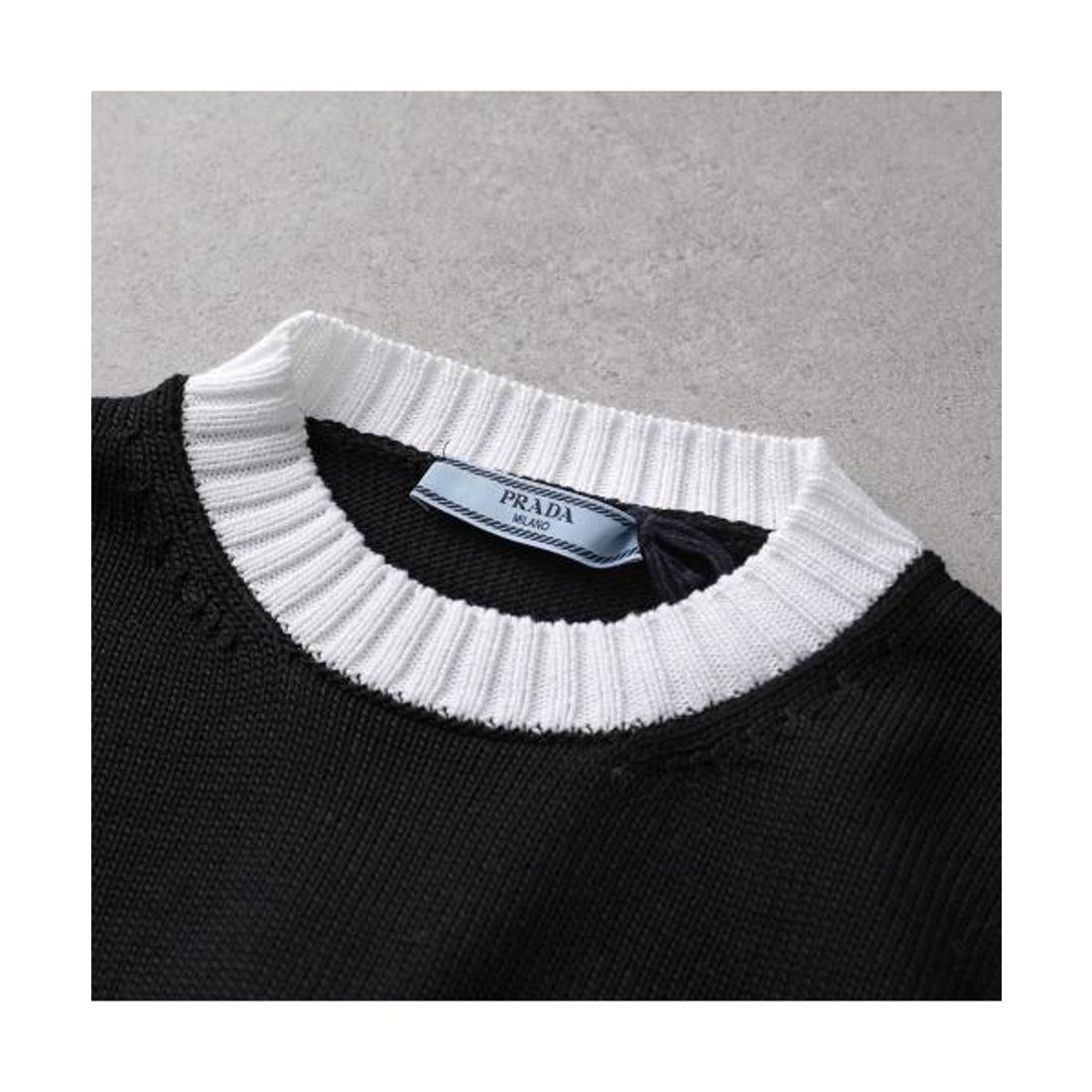 プラダ PRADA PRADA ニット P24I1R 1ZO5 セーター クロップド丈