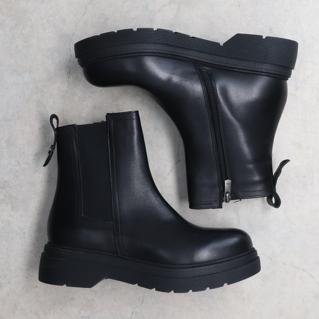 クシェリ QUSHELI モールドソールサイドゴアショートブーツ （ブラック