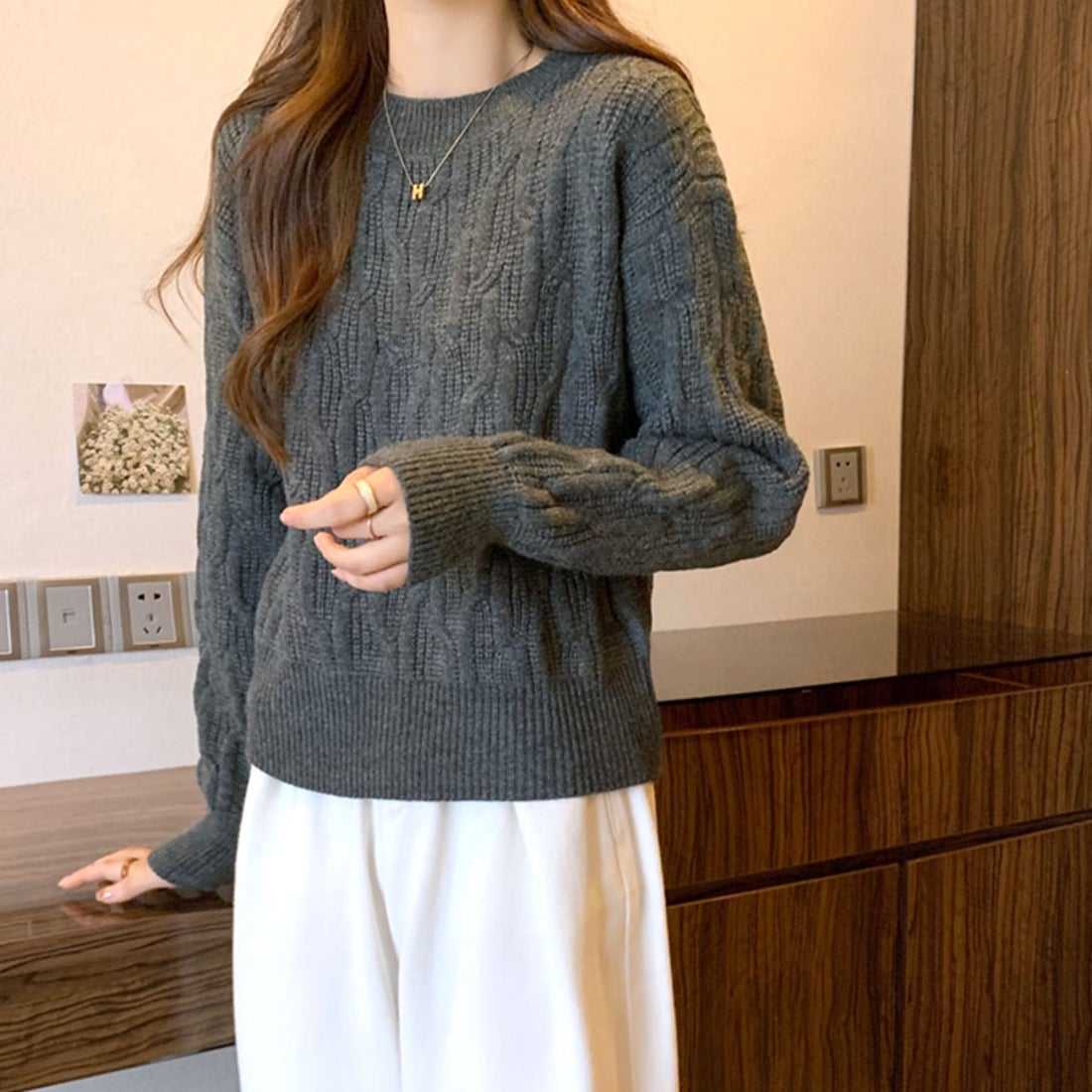 リフ Riff クルーネックニット ショート丈 ケーブル編み セーター プル