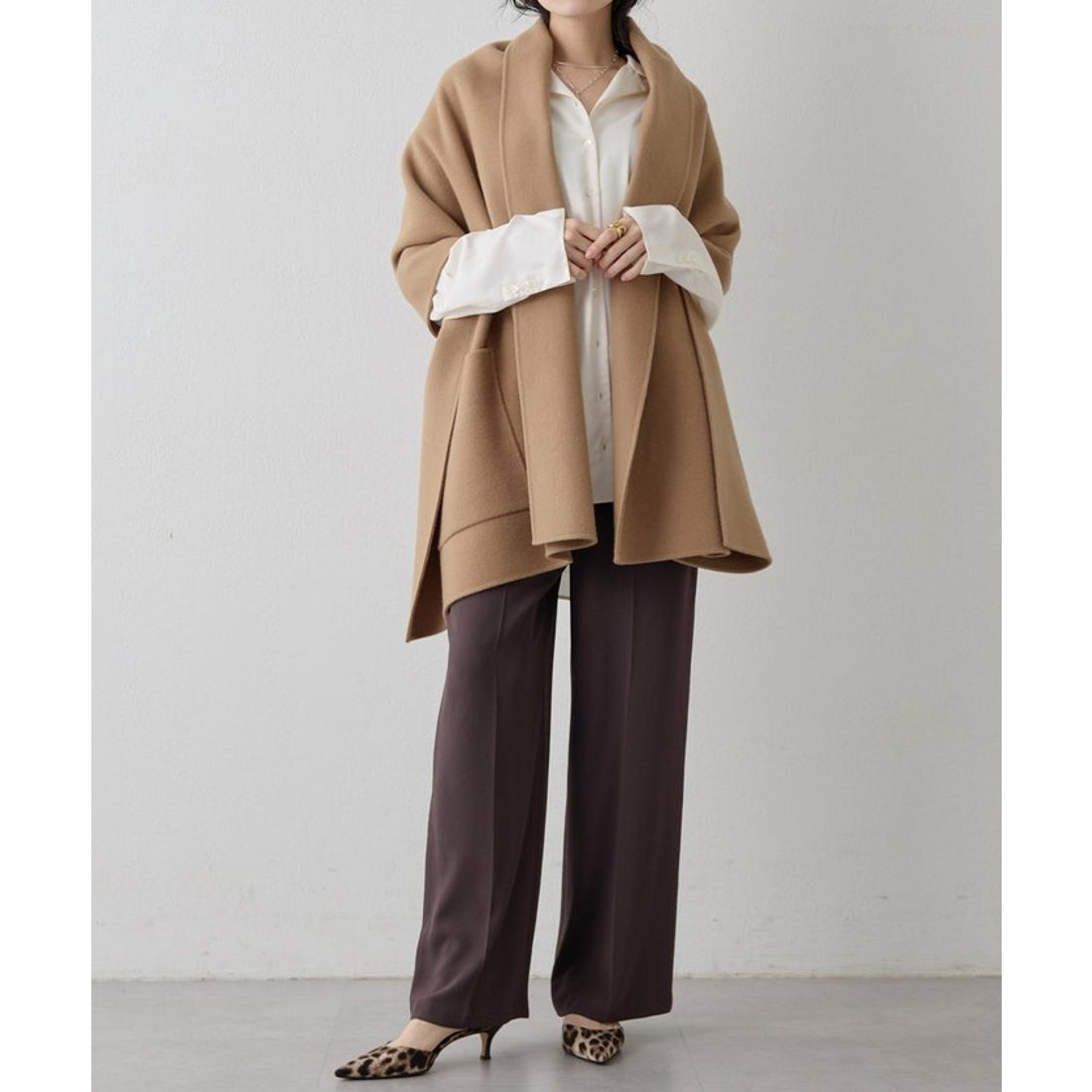 ウィムガゼット Whim Gazette リバーケープ （camel） -靴