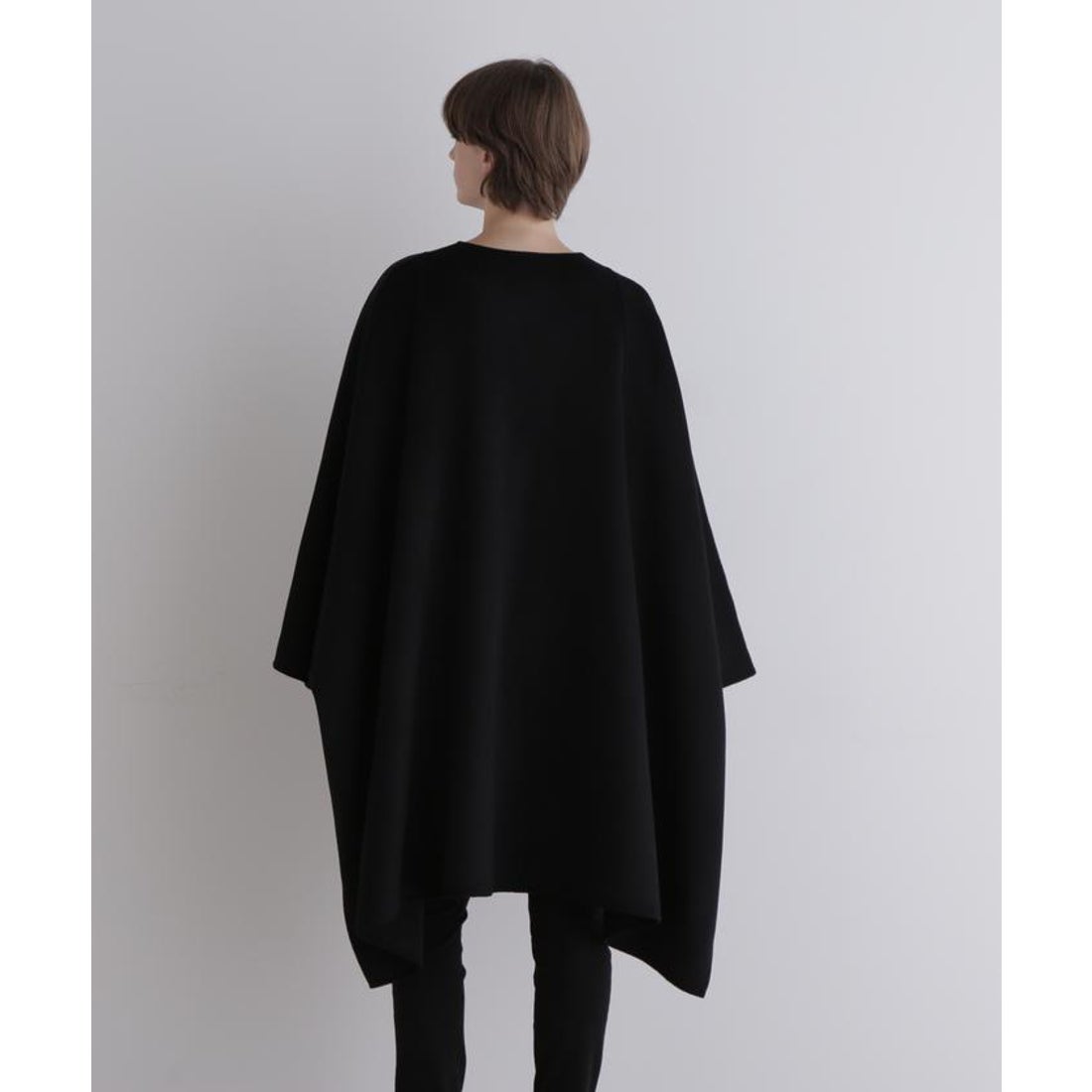 ル フィル LE PHIL ピュアカシミアポンチョコート （ブラック