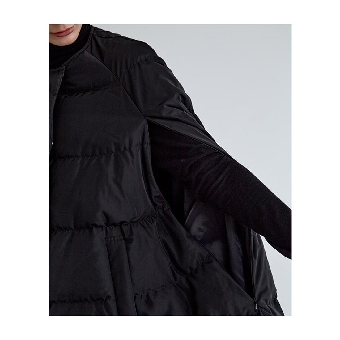 ル フィル LE PHIL パッフィーダウンケープ （ブラック