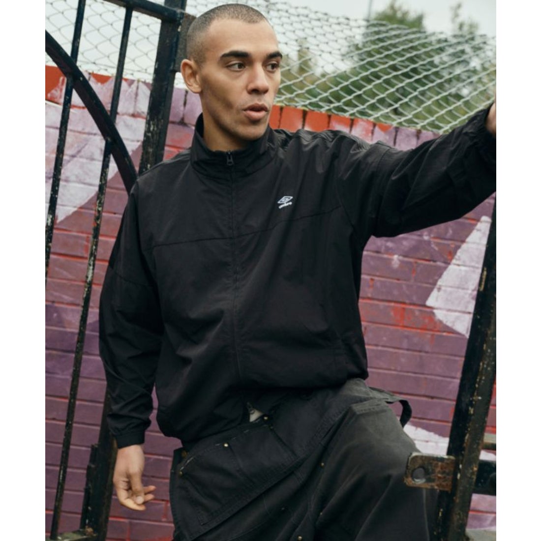 アンブロ umbro 【AWAY DAYS】ナイロンウーブンジャケット -デサント