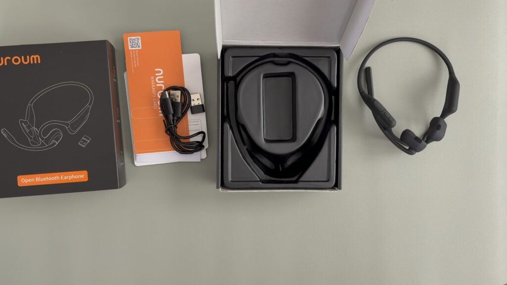 高性能のマイクを搭載したオープンイヤーヘッドセット Nuroum OpenEar