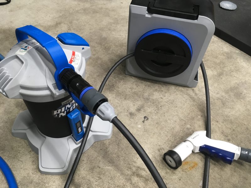 コストコの激安洗車用純水器』UNGERをレビュー 水漏れ対策や色々な水と