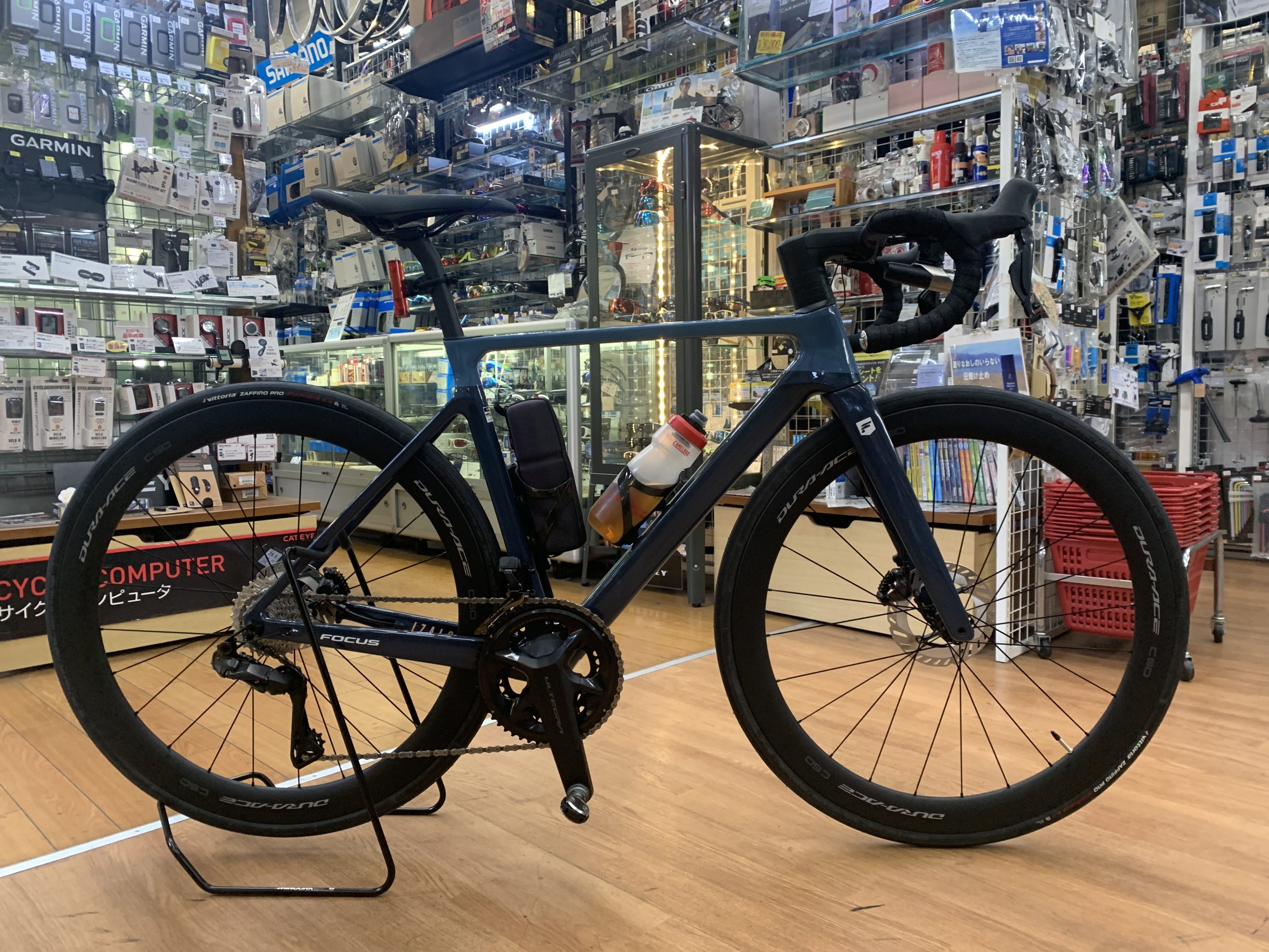 FOCUS NEW “IZALCO MAX 9” | バイシクルセオ新松戸