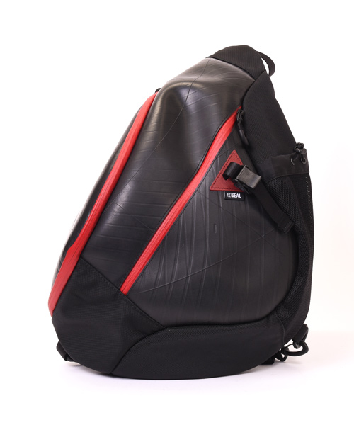 ワンショルダーバッグ TRIANGLE PRO | 日本職人が作るメンズ トート