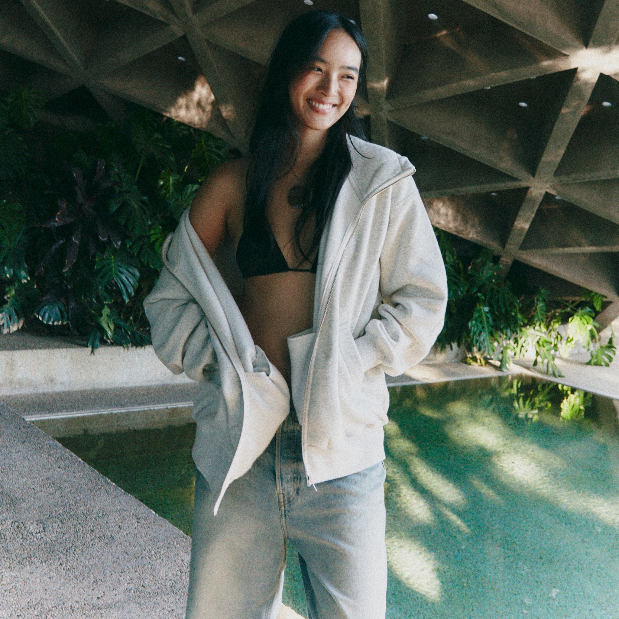 Volume Sweat Big Zipフーディー