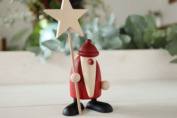星持ちサンタ – ドイツ・ザイフェンの木のおもちゃ seiffen