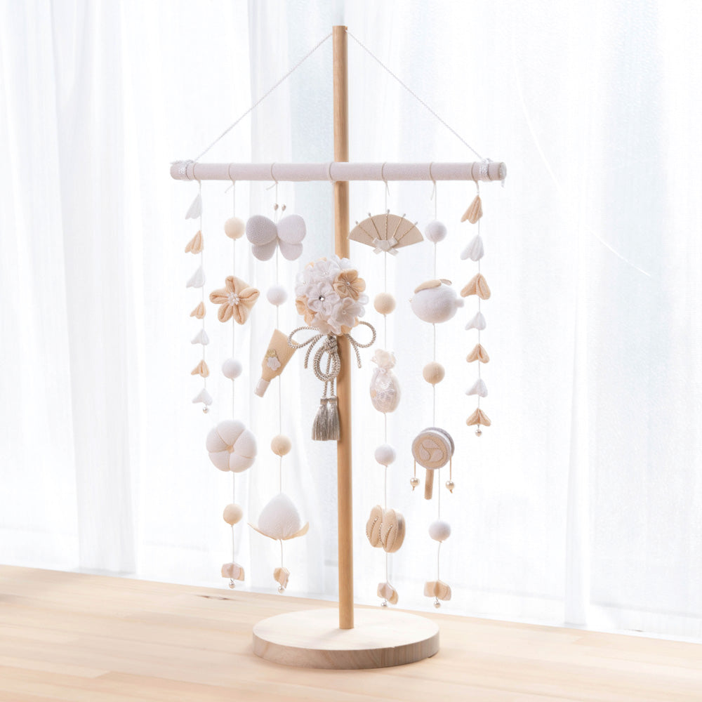 つるし雛 HAKI（ハキ） 香音(かのん) 白粋 つるし飾り｜出産祝い