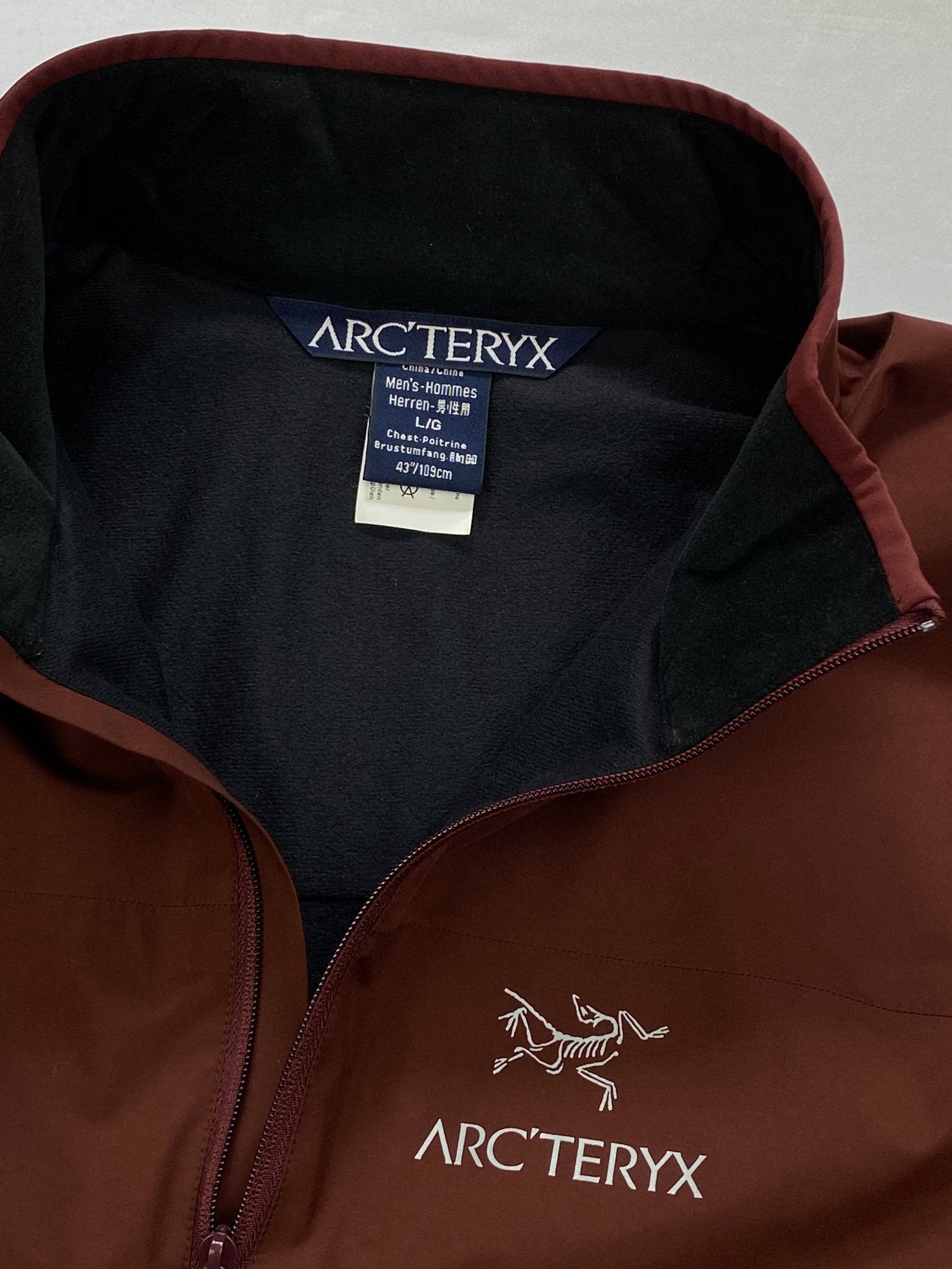 ARC'TERYX WINDSTOPPER NYLON JACKET. (L) – SEVENUES.