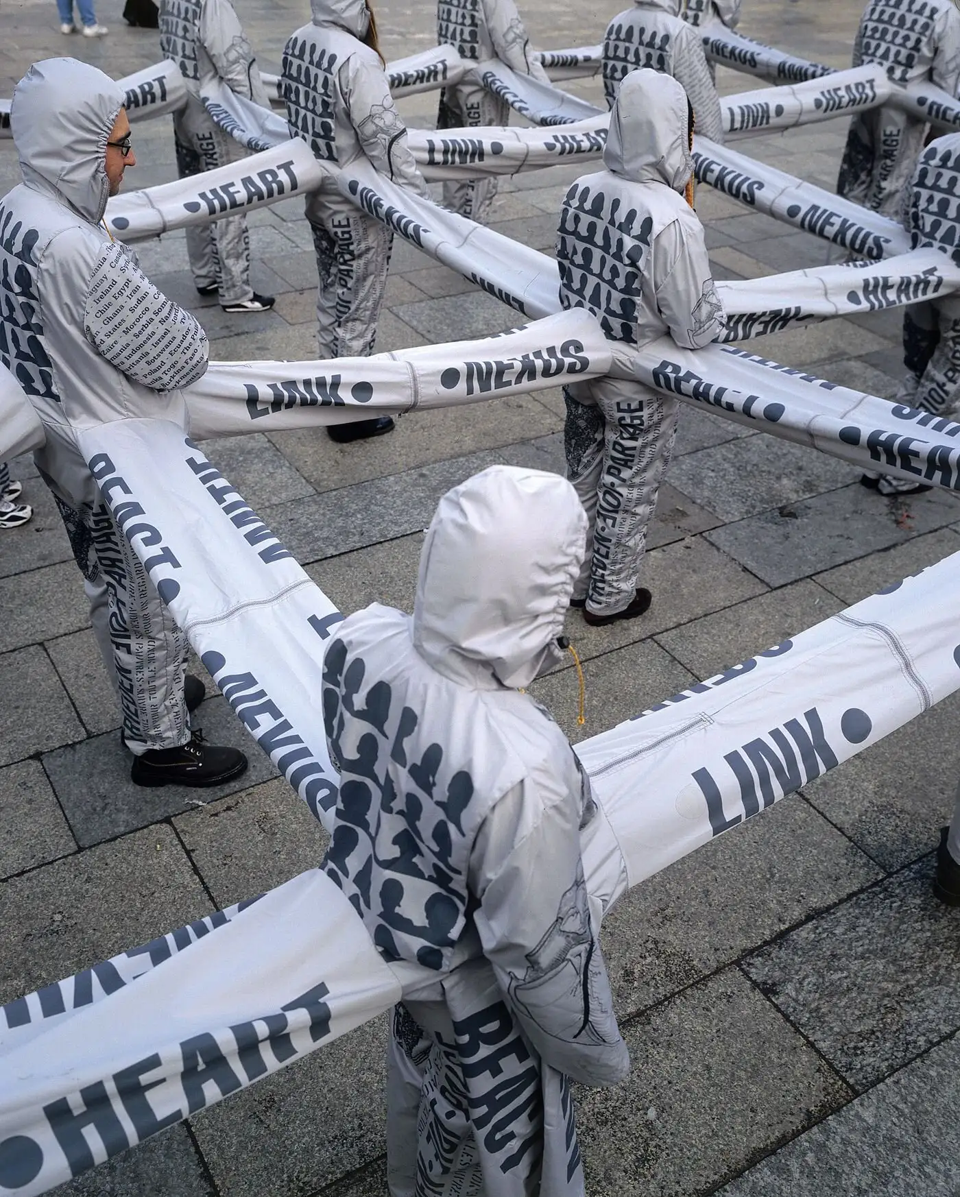 Lucy+Jorge Orta - MCD