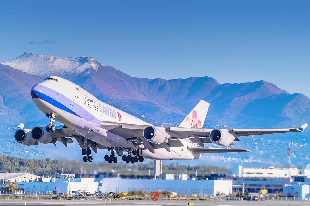 チャイナエアライン、最大18機のワイドボディ機の購入を決定 747Fも4機