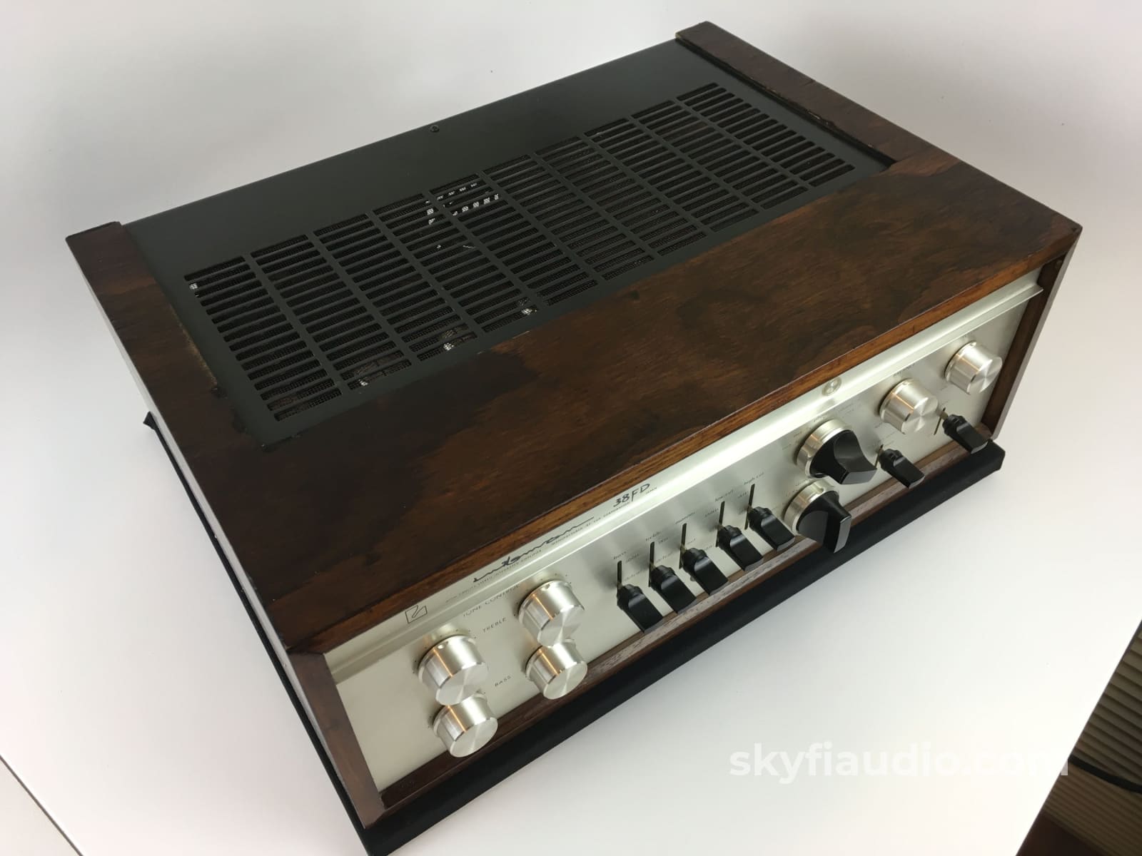 Luxman SQ-38FD Tube Integrated Amplifier 100V 240V (120V)