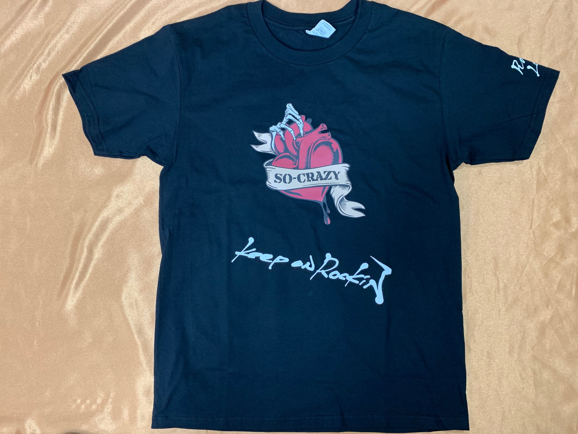 SO-CRAZY.TOKYO×NAONのYAON×寺田恵子 トリプルコラボTシャツ発売開始