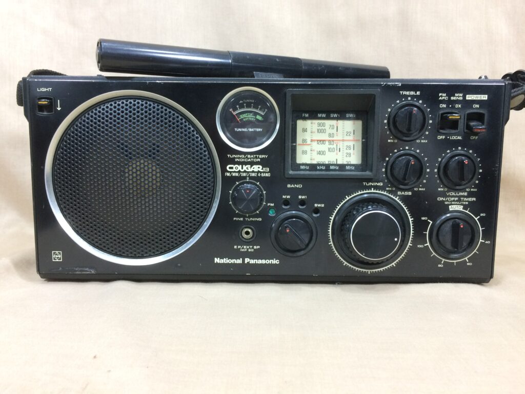 National RF-B30 ラジオ FM-AM 31バンド National RF-B30 ラジオ FM-AM