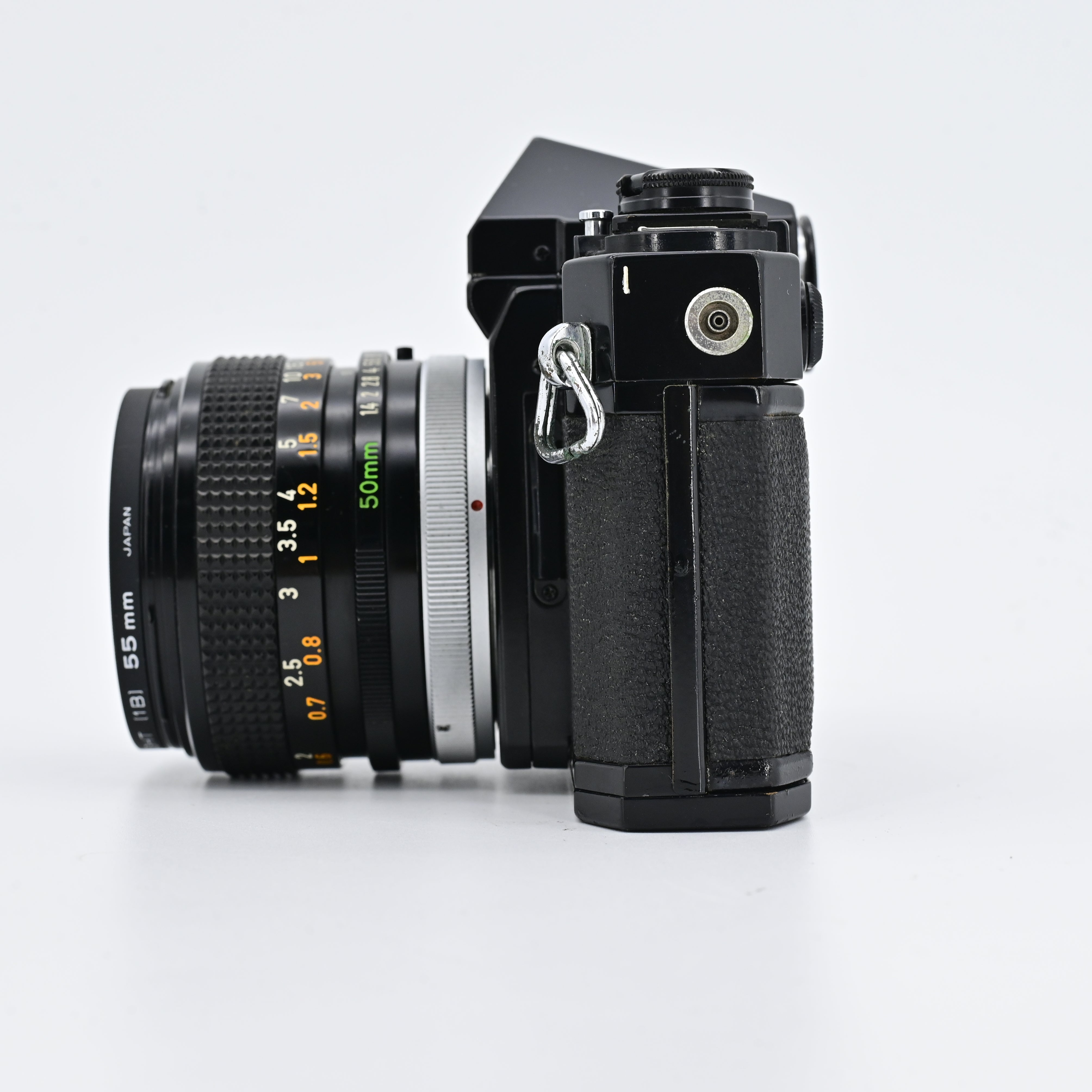Canon F1 Black + FD 50mm F1.4 Lens – SHOWA