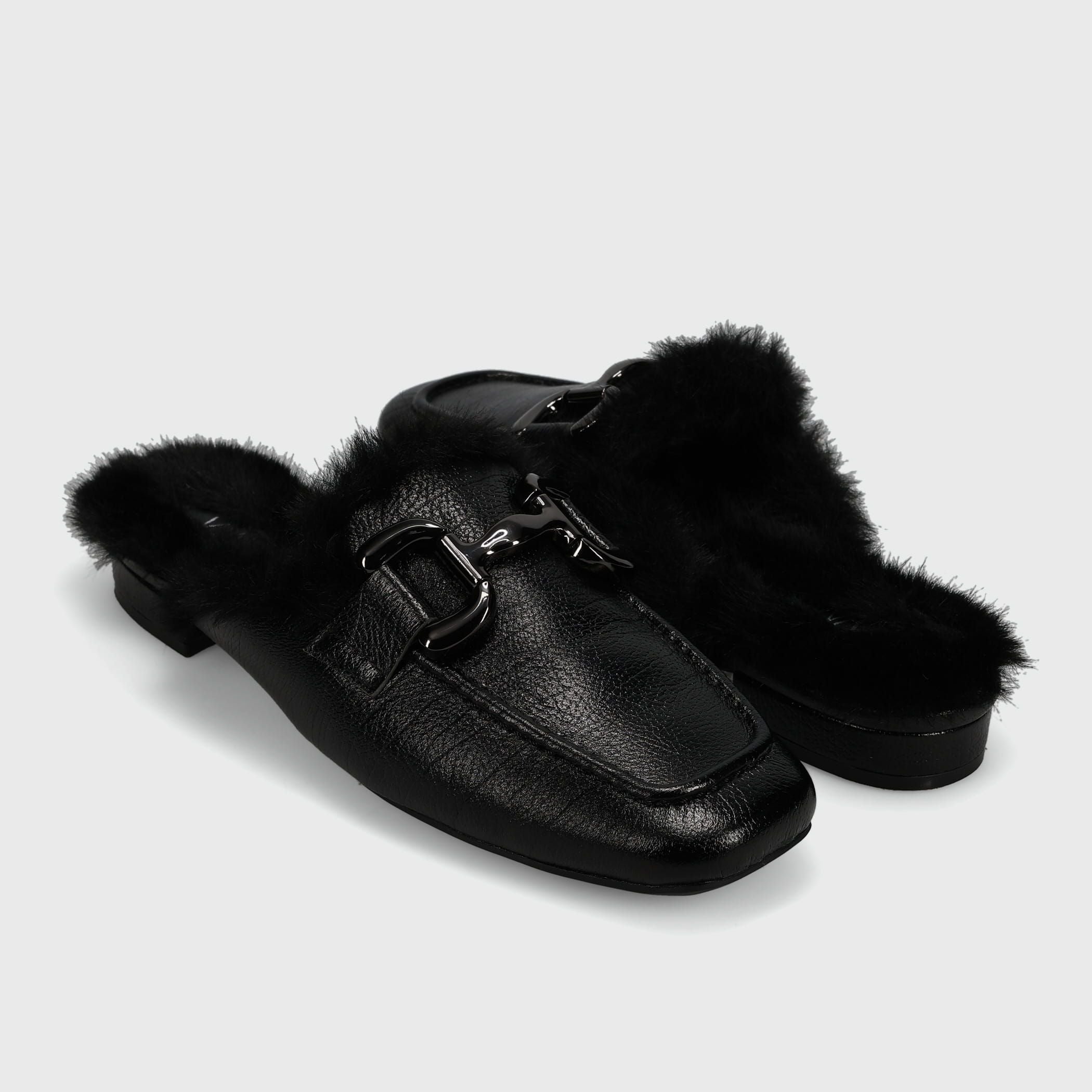 The Fur Lined Loafer Mule in Black – Shoes 'N' More