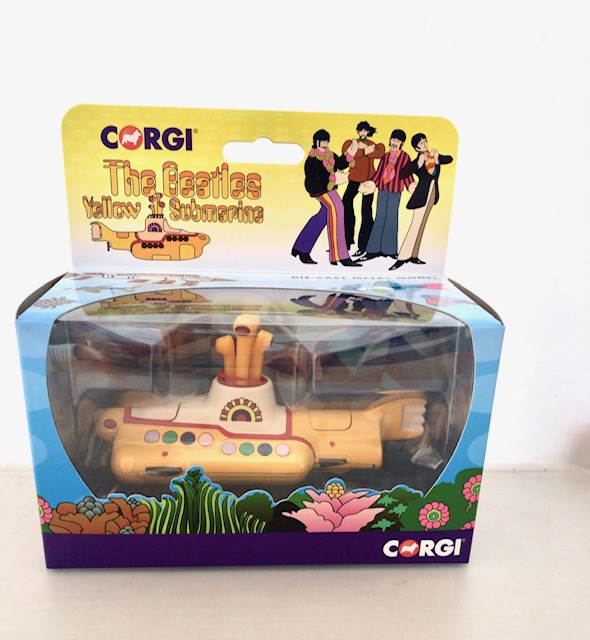 BRITISH COLLECTION SHOJI / ビートルズ イエローサブマリン フィギュア