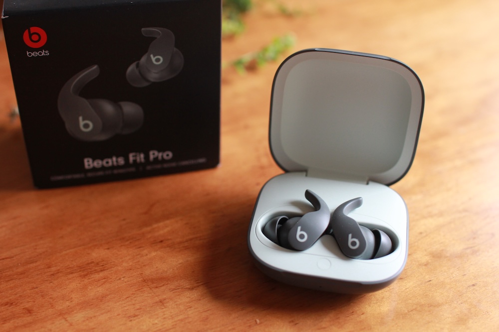 Beats Fit Pro レビュー｜特徴、使用感を徹底解説 | Shollow Standard