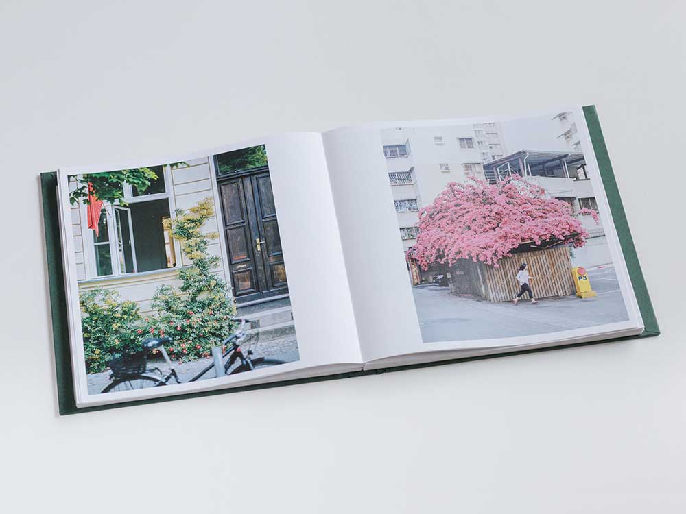 予約開始後に初版2,000部が完売。 濱田英明 写真集『DISTANT DRUMS