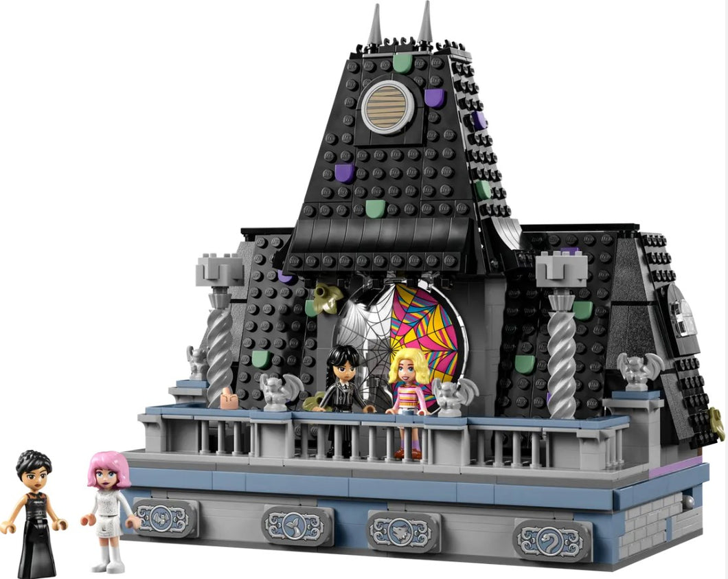 Wednesday & Enid's Dorm Room-76781 – LEGOLAND® Florida Resort