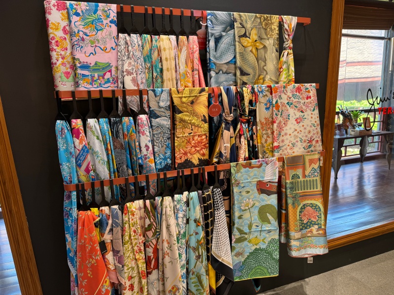 コロナ禍も終わり現地買付を再開しています！ | JIM THOMPSON の通販