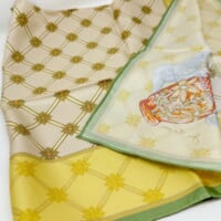 シルクスカーフ 象・野鳥柄（緑・黄色・クリーム色） - ジムトンプソン