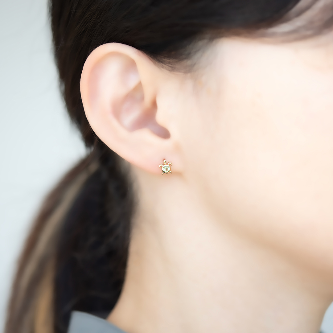 ピアス K10イエローゴールド ペリドット アクセサリーPePe オンライン