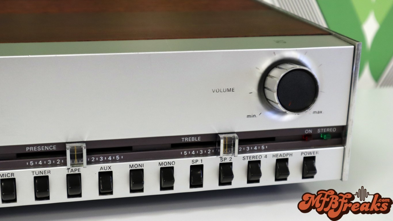 Philips 22RH521 geïntegreerde versterker - MFBFreaks.com