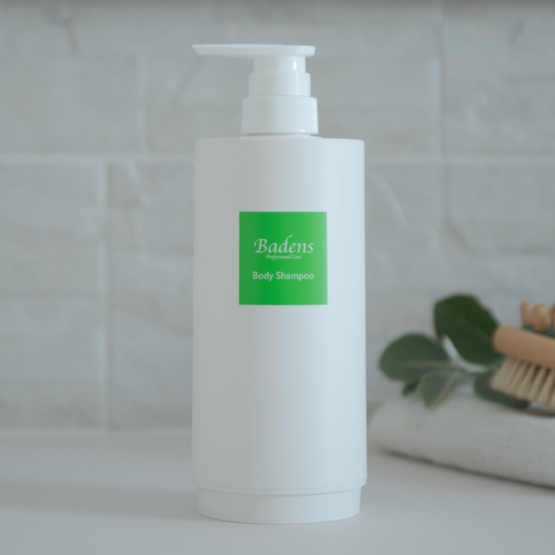 ボディシャンプー用ディスペンサー（カートリッジ式専用 詰め替え容器