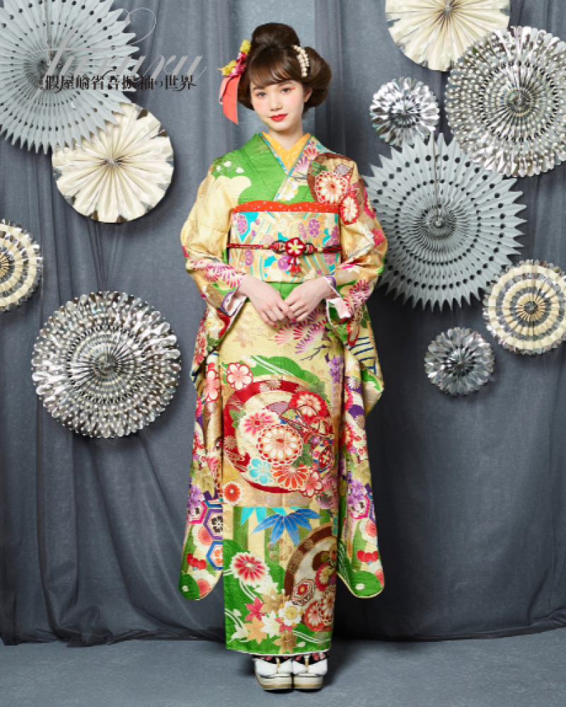 假屋崎省吾振袖の世界 モダン振袖（鮮やか黄緑に金彩）20016
