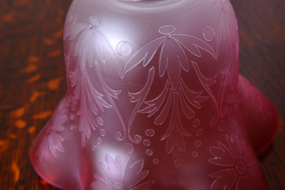 ヴィクトリアン クランベリーガラスランプシェード｜アンティーク家具