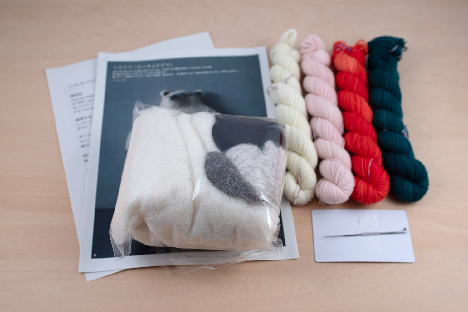 緒方伶香 × amirisu】羊毛フェルトキット - amirisu online store