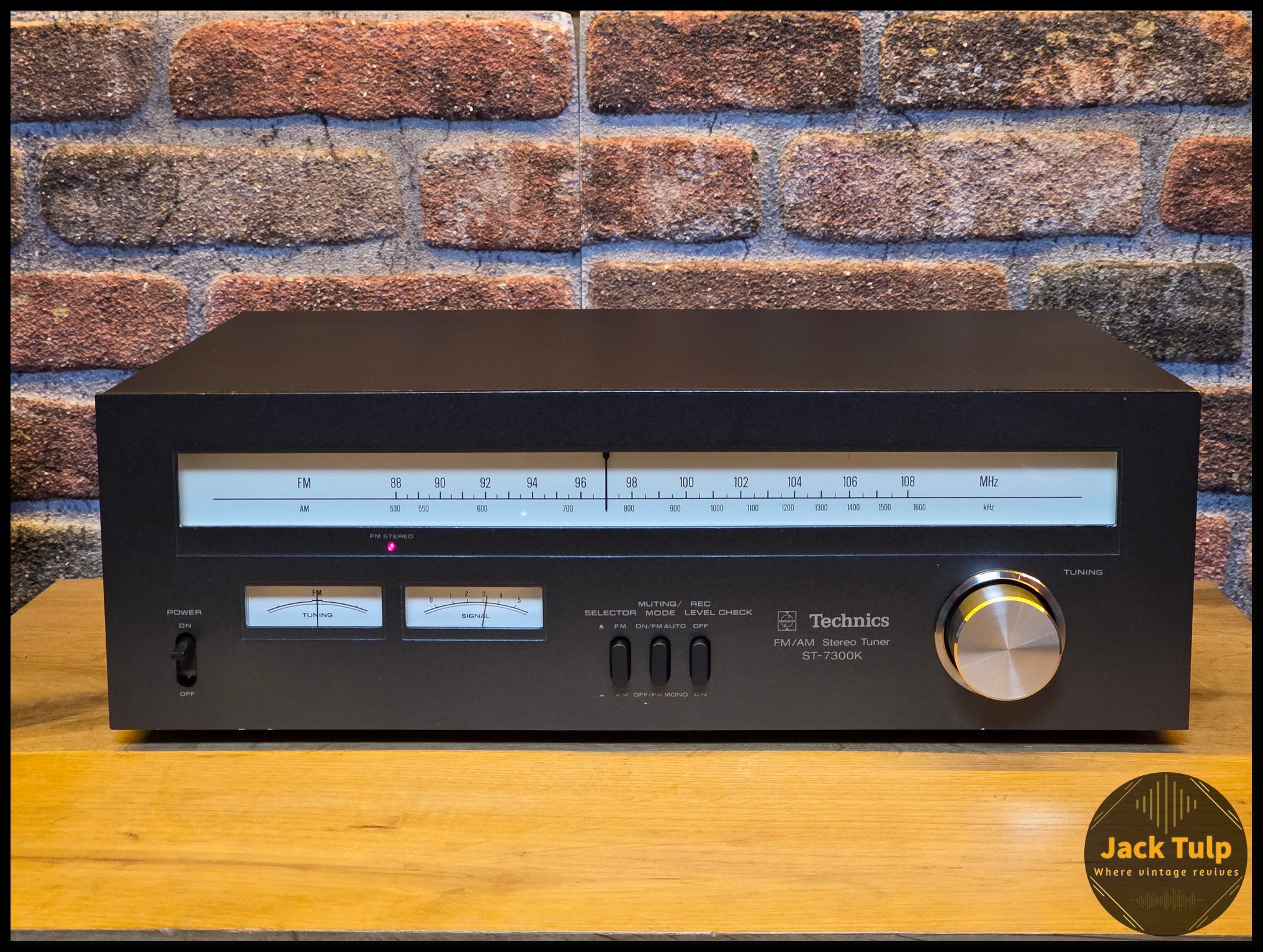 Technics ST-7300 – Jack Tulp