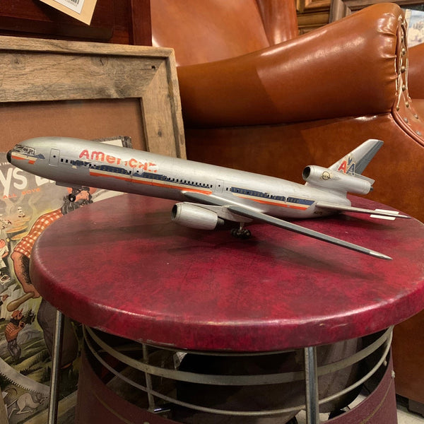 模型【マクドネル・ダグラス DC-10-30】 アメリカン航空 木製 – L.A.