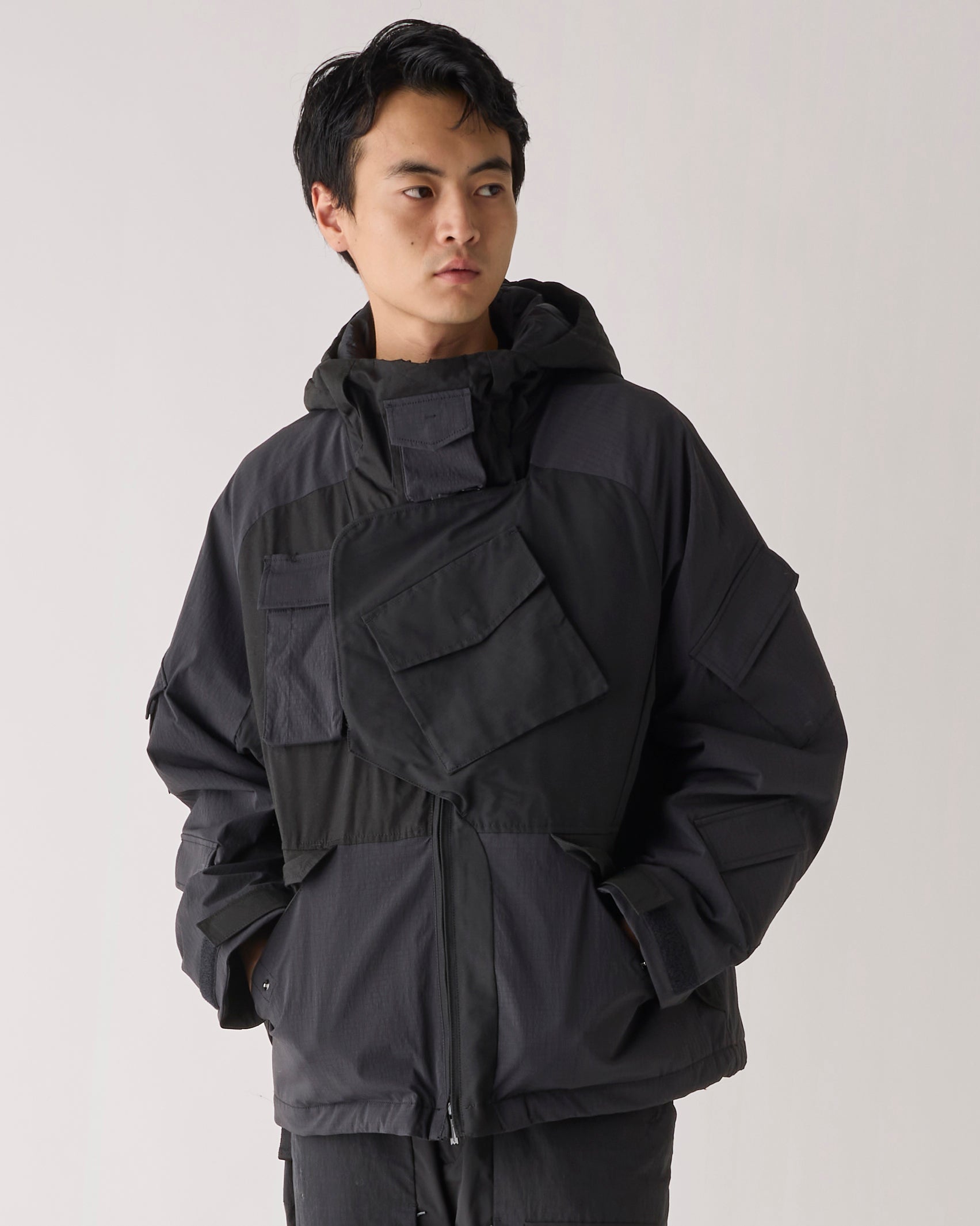 ホワイトマウンテニアリング】WM×NEXUSⅦ ASYMMETRY JACKET – GQ SHOP
