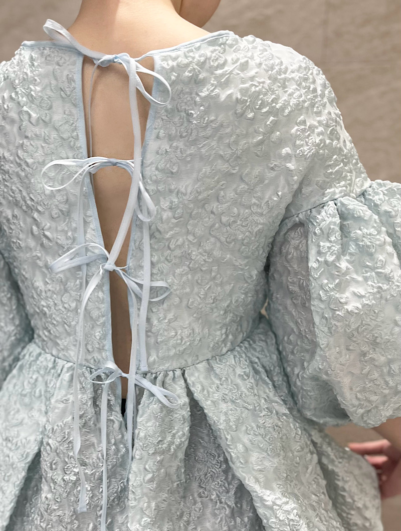 CECILIE BAHNSEN|JERRYパフスリーブトップス-ブルーをレンタルする