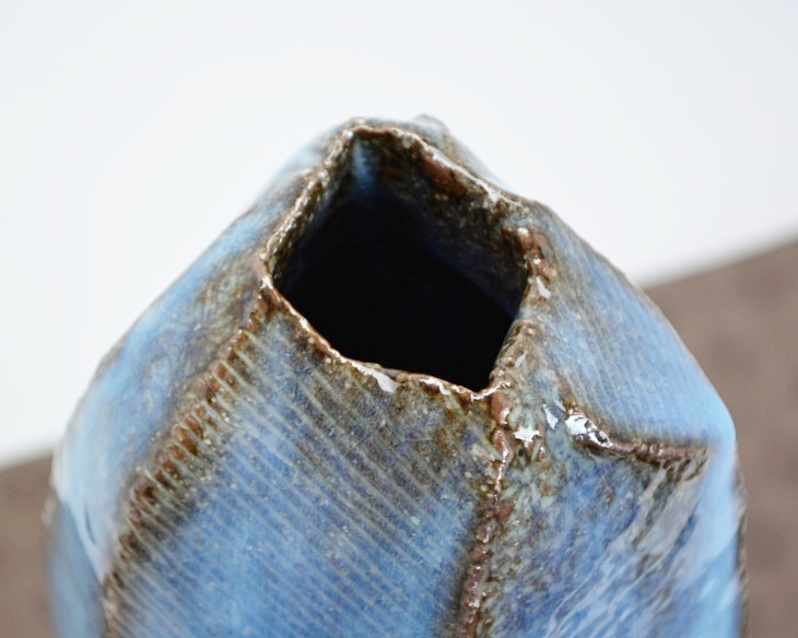 和雑貨 四季彩堂 オンラインショップ / 萩焼 土塊(つちくれ)花入