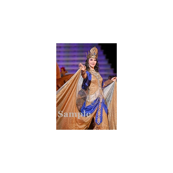 瑠風輝 舞台写真／宙組大劇場公演『宝塚110年の恋のうた』『Razzle