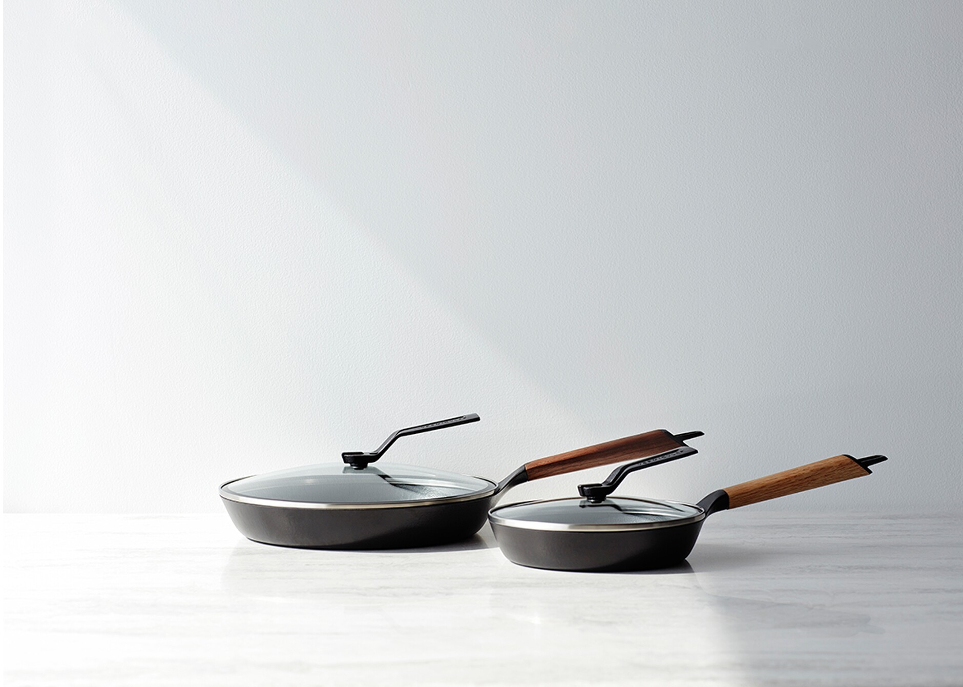 フライパン 28cm[オーク］ | バーミキュラ公式オンラインショップ