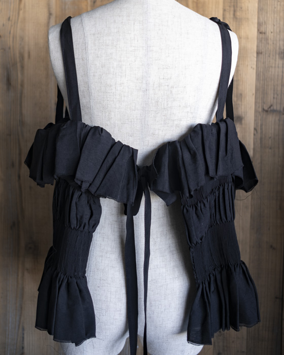 VONIQUE / RENATA BRENHA ''BABADO TOP'' (BLACK)