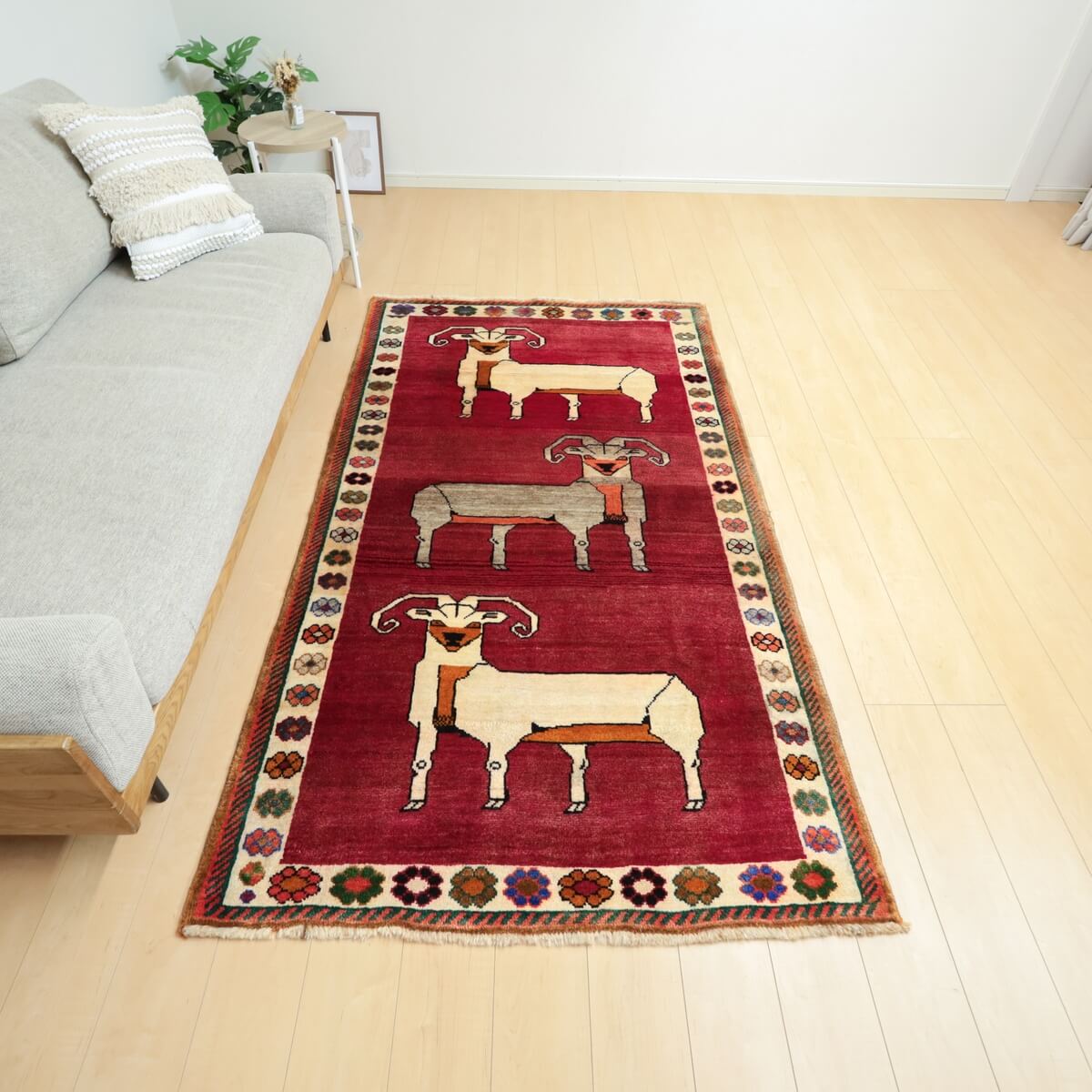 楽天市場】伝統手織り ギャッベ イラン製 ウール ギャベ ラグ 約142