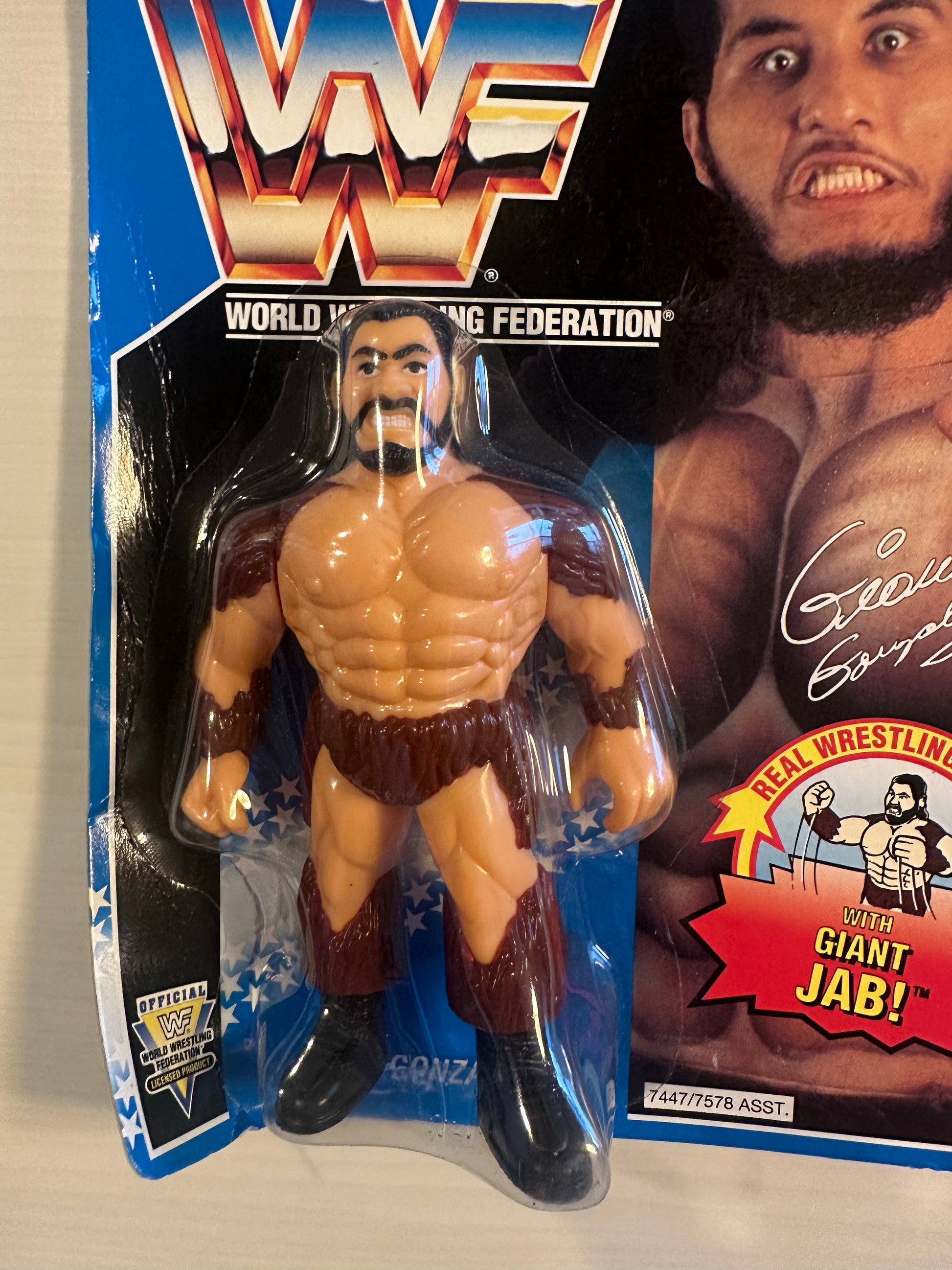 Giant Gonzalez Series 10 WWF Hasbro – retrofigure
