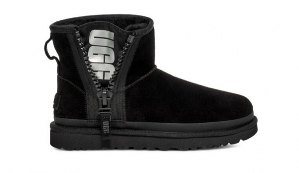 UGG®」Classic Mini Zipper Tape Logo | ファッション雑貨TOPICS