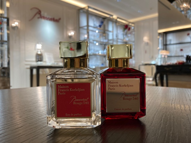 香りを贈る。記憶を贈る。】ルージュ 540 パルファム | バカラ | 大丸