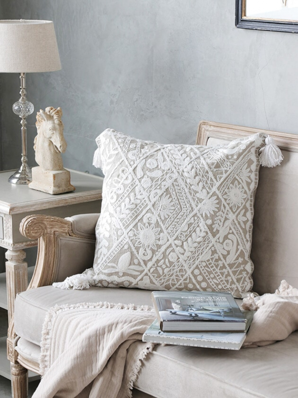 美しい手仕事が感じられる、CONDORクッションのご紹介 | サラグレース